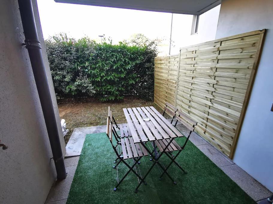 Grand Studio Lumineux Et Sa Terrasse Au Calme Тулуза Экстерьер фото