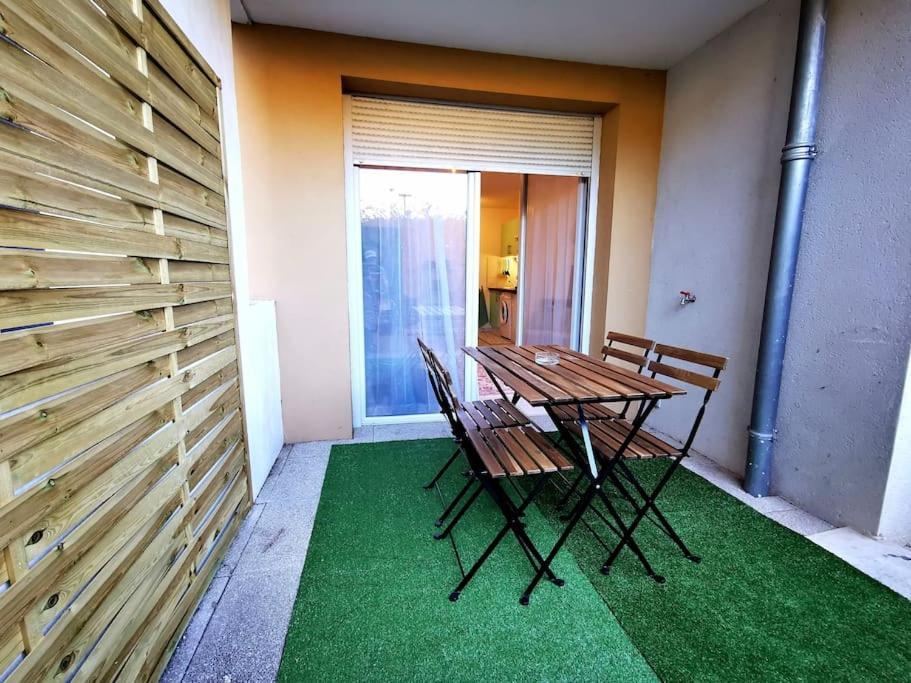 Grand Studio Lumineux Et Sa Terrasse Au Calme Тулуза Экстерьер фото